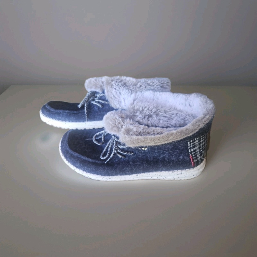 Hey Dude Britt Navy Blue Womens Bootie Shoes Size 8
